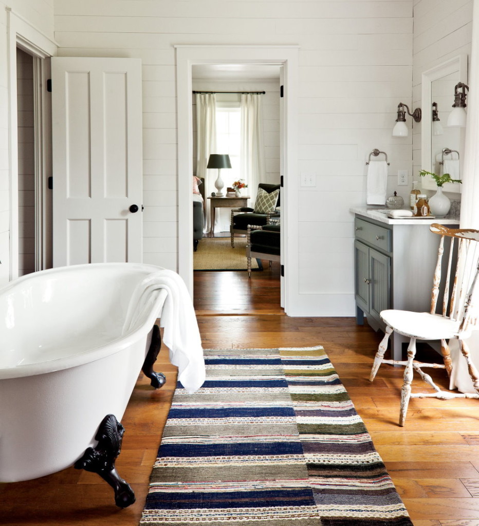 Striped rug on the bathroom floor