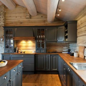 cocina con fregadero en la ventana foto especies