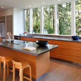 küche mit fenster im arbeitsbereich foto ideen