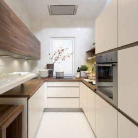 Küche mit Fenster im Arbeitsbereich Optionen