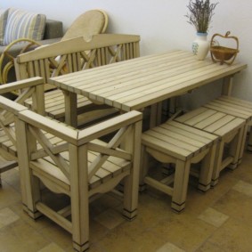 مقاعد البدلاء المطبخ الداخلية