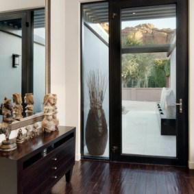 miroir mural dans la conception de photo de couloir