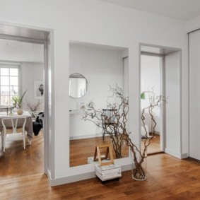 miroir mural dans les options de photo de couloir