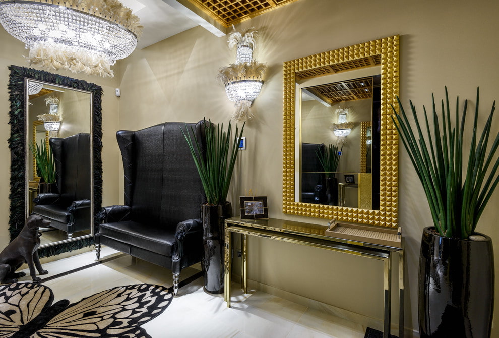 miroir mural dans les idées de couloir