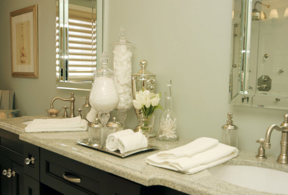 Cam aletlerdeki pamuk topları ve diğer aksesuarlar