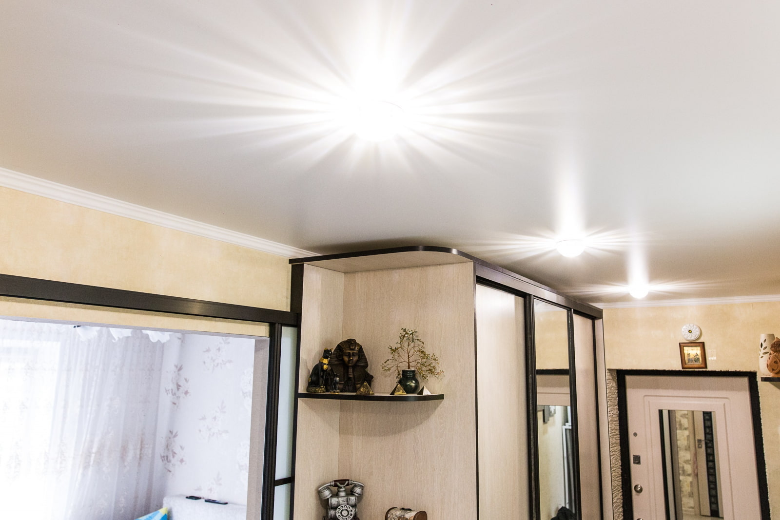 تمتد سقف ديكور صورة الممر