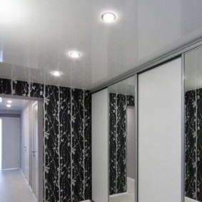 السقف المعلق في تصميم صور المدخل