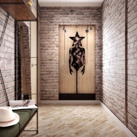 papier peint sous une brique dans le couloir sortes d'idées