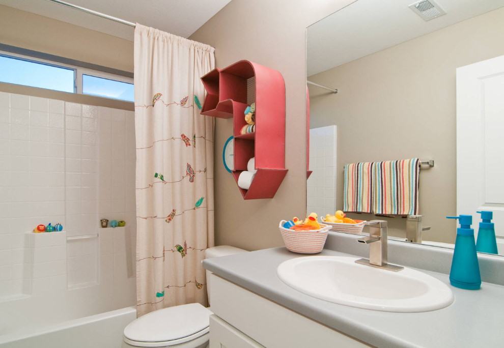 Banyo duvar raf şeklinde ok