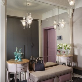 couloir dans des idées de conception de style classique