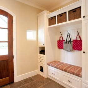 couloir dans les options d'idées de style classique