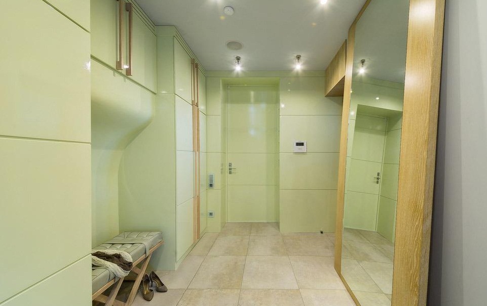 couloir d'entrée de style moderne