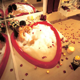 Nội thất phòng tắm tuần trăng mật