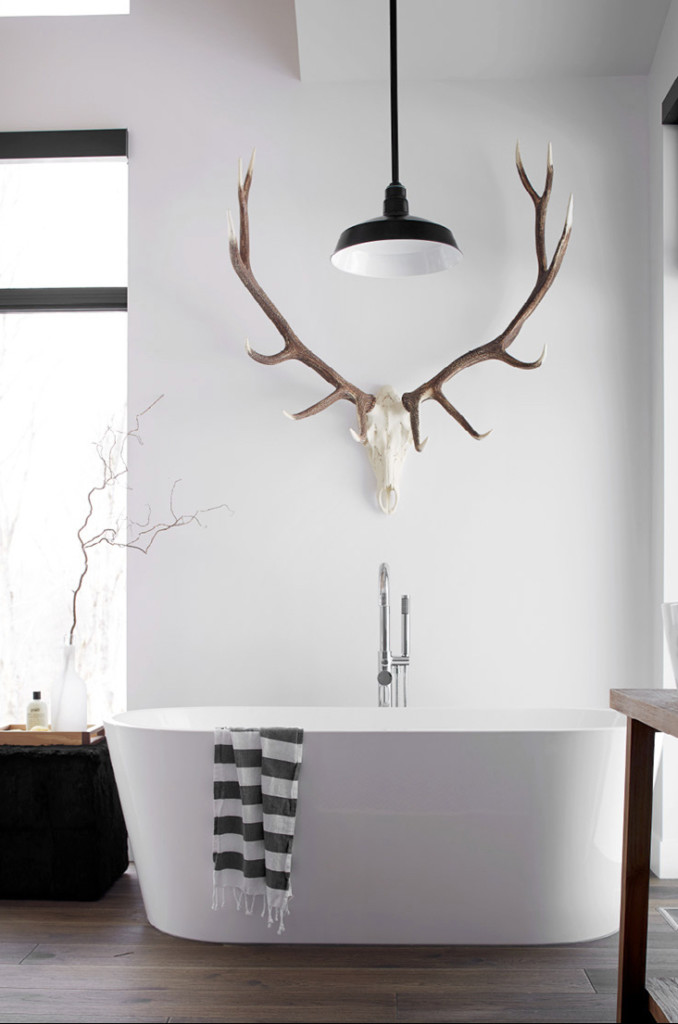 Intérieur de la baignoire de style scandinave