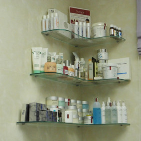 แนวคิดการออกแบบชั้นวางกระจกห้องน้ำ