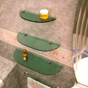 ชั้นวางกระจกสำหรับใช้ในห้องน้ำ