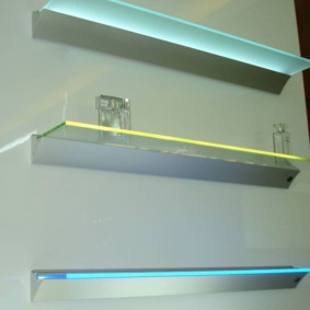 แนวคิดการตกแต่งชั้นวางกระจกห้องน้ำ