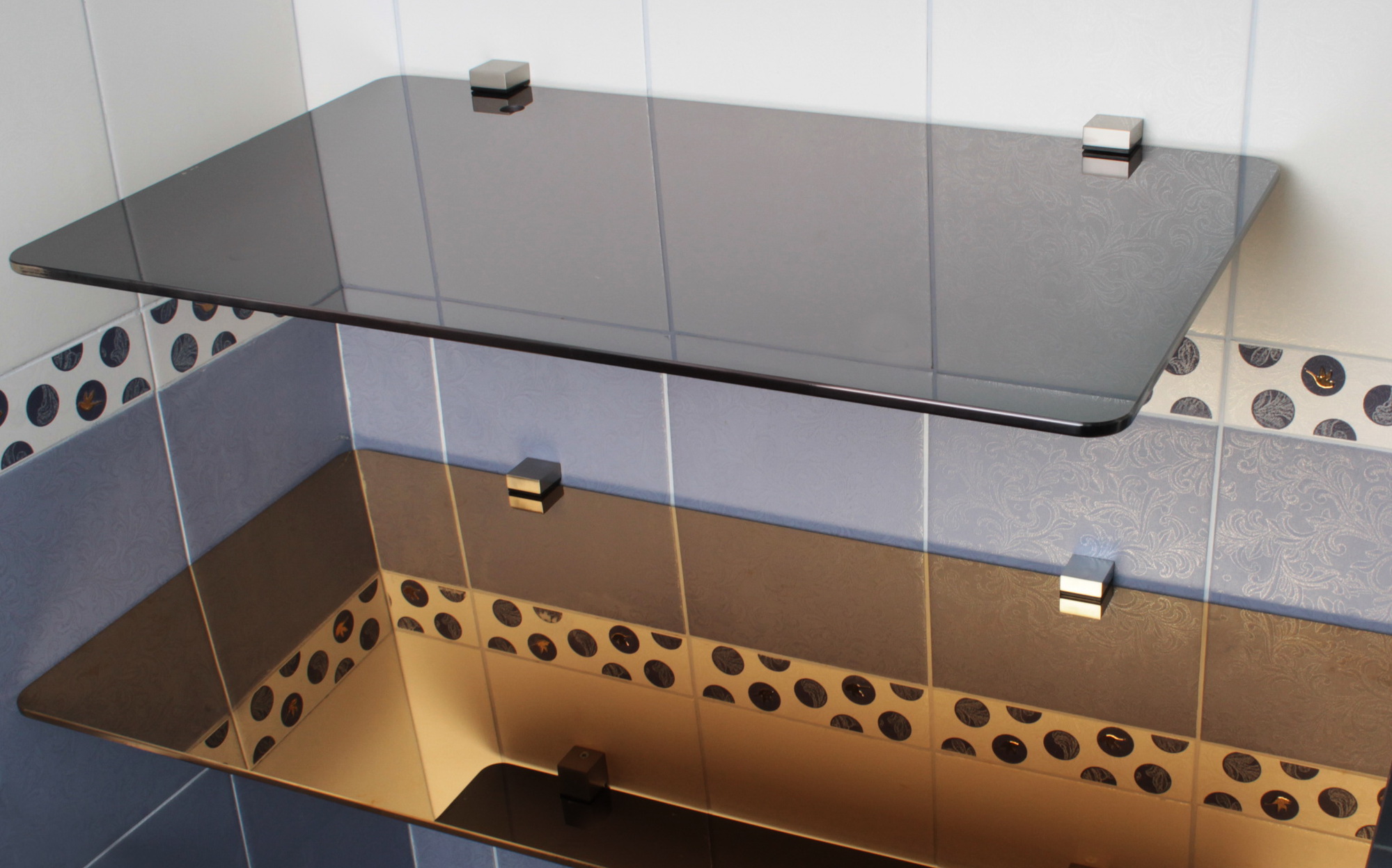 ชั้นวางกระจกสำหรับห้องน้ำ