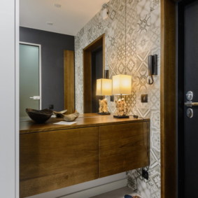 διάδρομο καθρέφτη από διακόσμηση φωτογραφιών feng shui