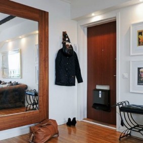 καθρέφτη στο διάδρομο με φενγκ σιούι φωτογραφίες