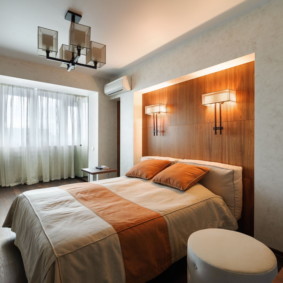 appliques dans la chambre sur le lit photo espèces