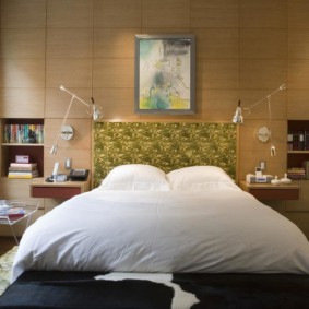 applique dans la chambre au-dessus de la conception du lit