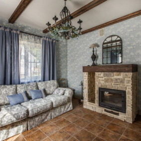 canapea în sufragerie