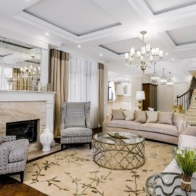 Duplex ceiling in the living room