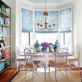 chaises de cuisine à pattes fines