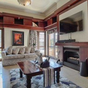 Table basse en bois naturel