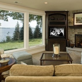 Stand TV din colț în sufragerie