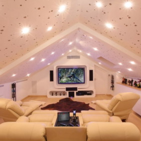 Tavan odasında alçıpan tavan