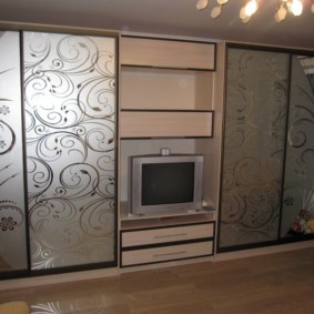 Място за телевизор в хола