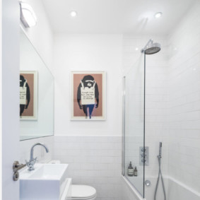 Phòng tắm tiền chế màu trắng