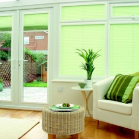 καθιστικό σε πράσινη φωτογραφία