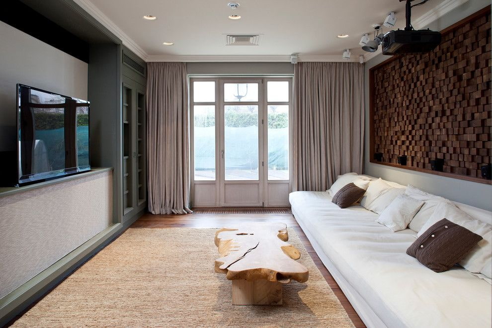 ruang tamu dengan loggia