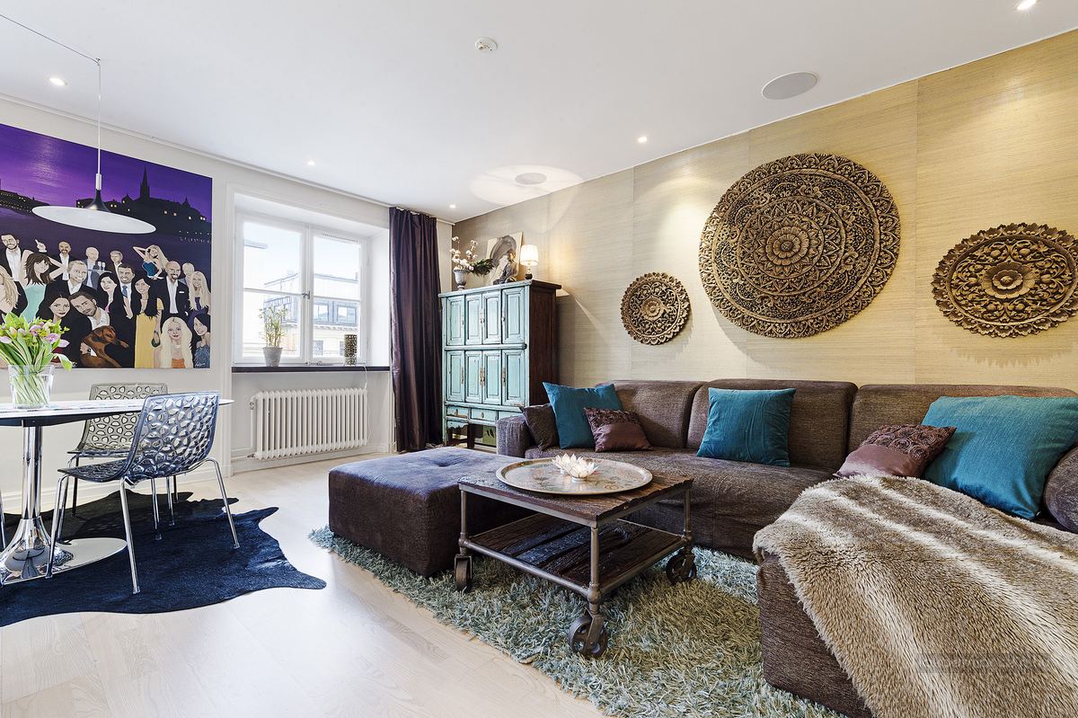 хол в етнически стил