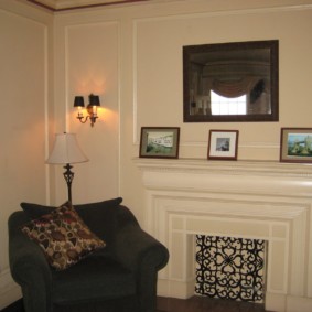 τζάκι στο εσωτερικό του διαμερίσματος