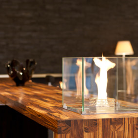 τζάκι στο εσωτερικό του διαμερίσματος