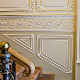 stucco molding in an apartment ideas interior