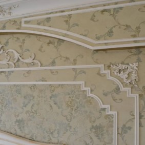 stucco molding in an apartment design photo