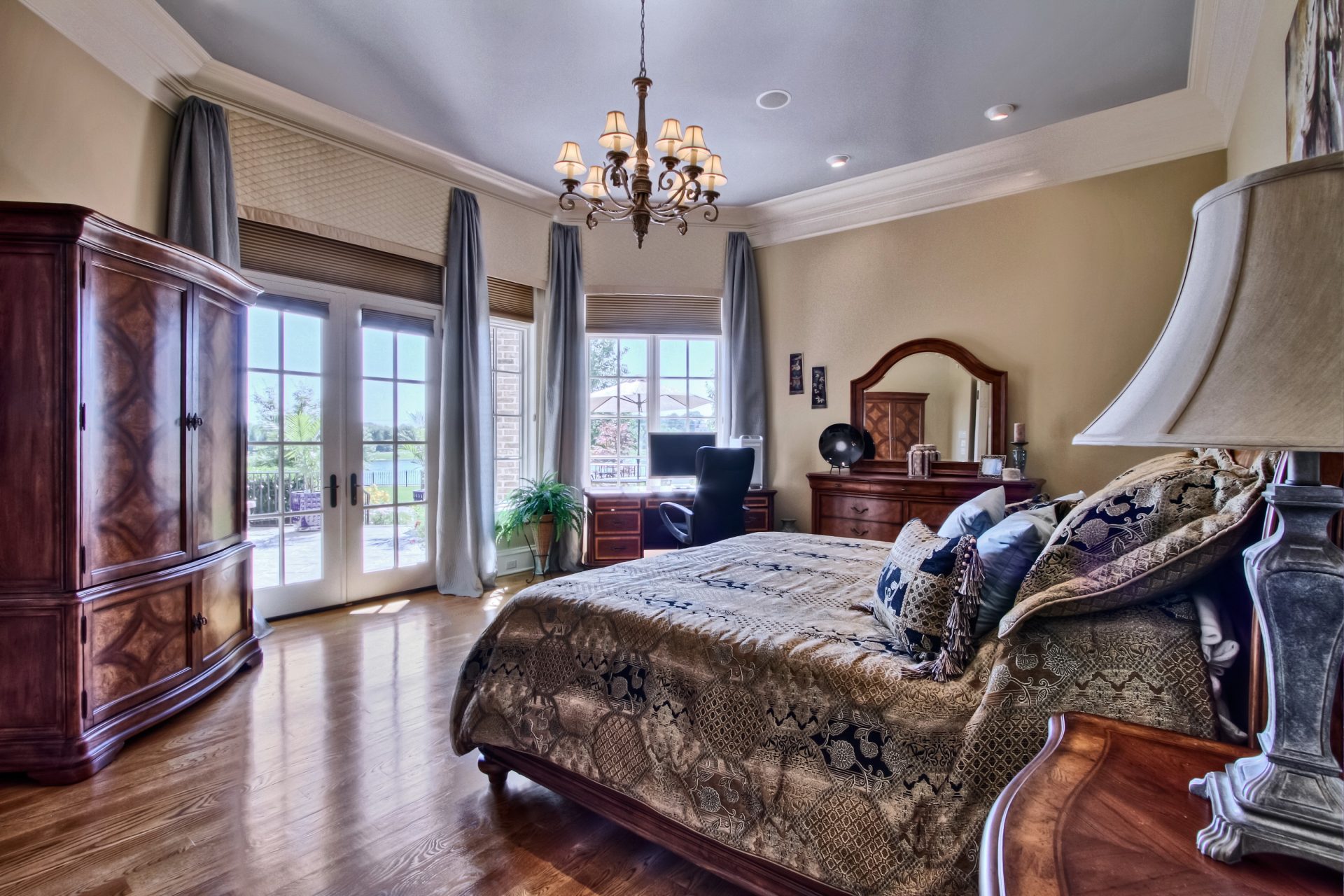 đèn chùm cho phòng ngủ