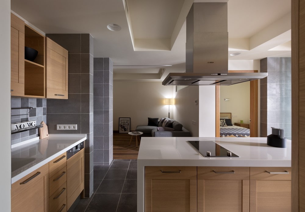 pembangunan semula sebuah apartmen tiga bilik apartmen