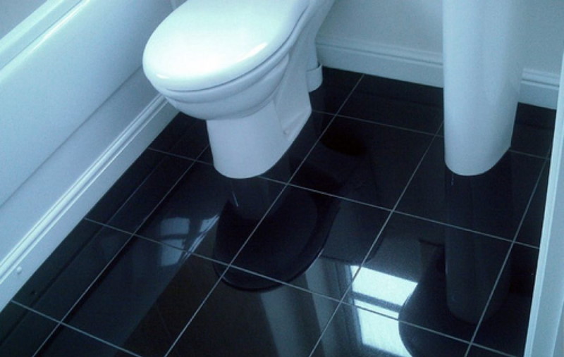 Gạch men đen bóng