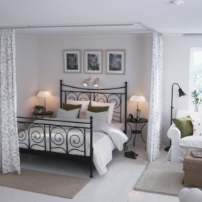 ซ่อมแซมในการตกแต่งภาพห้องเล็ก ๆ