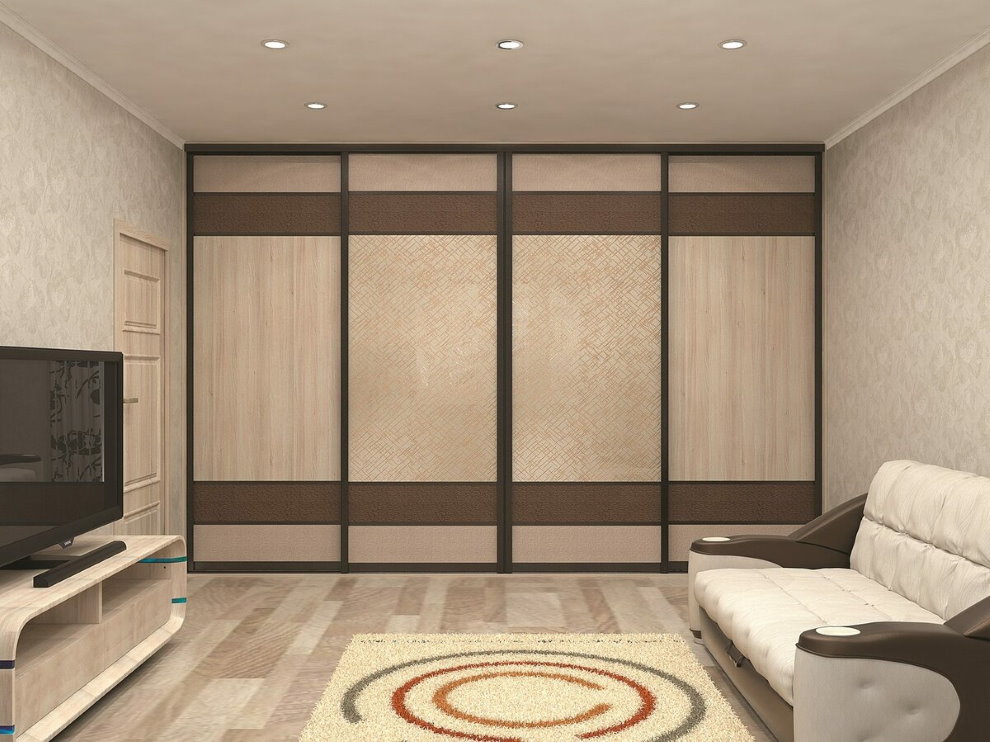 Вграден гардероб в антрето на модерен апартамент