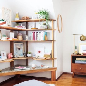 decorar cantos em uma idéia de design de apartamento