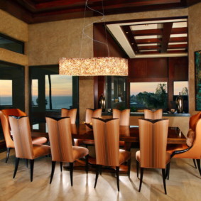 υγρή ταπετσαρία για το εσωτερικό