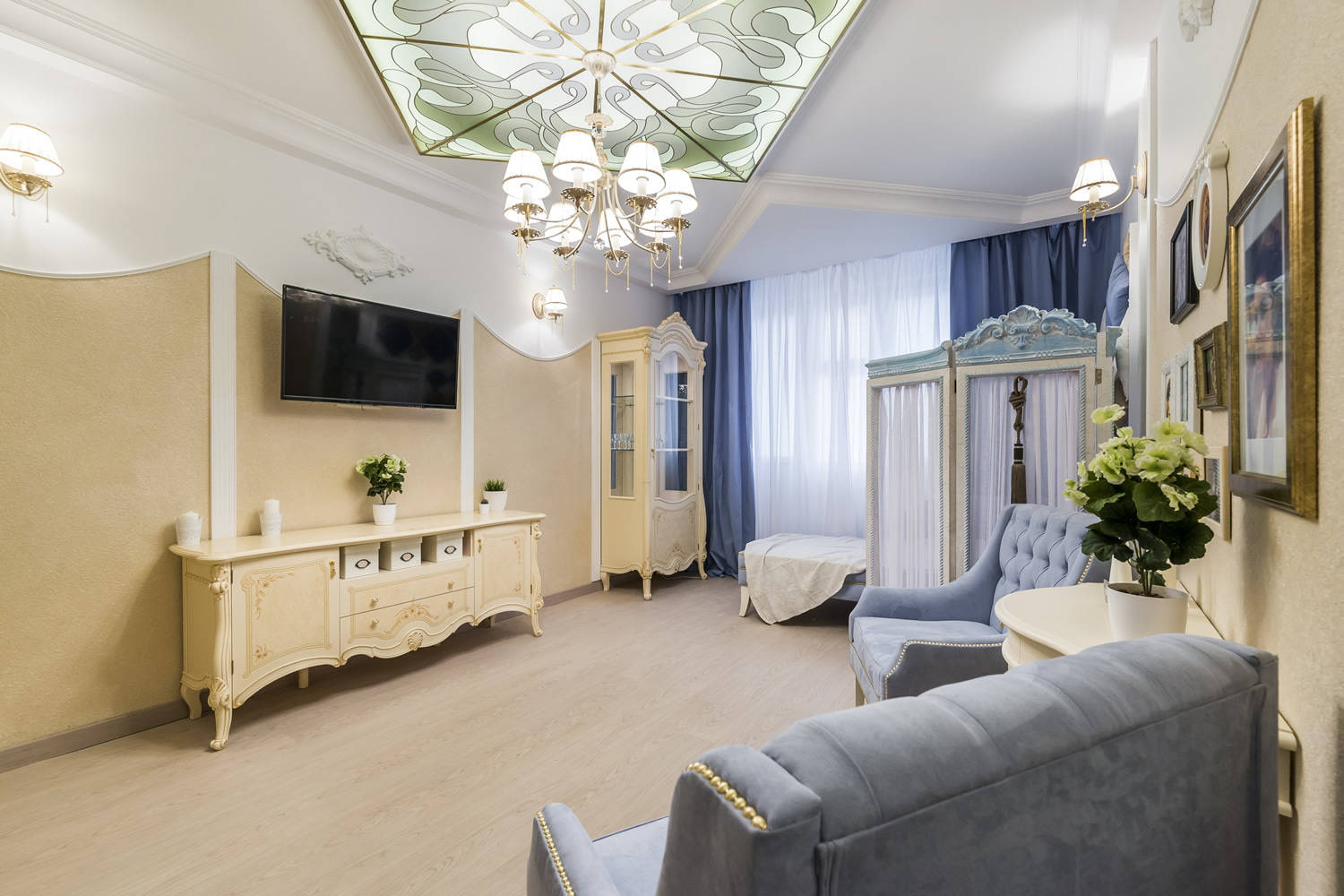 υγρή ταπετσαρία για το εσωτερικό στην αίθουσα