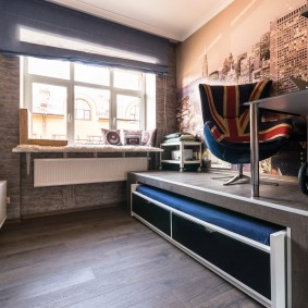 Lit mezzanine à l'intérieur de la pépinière